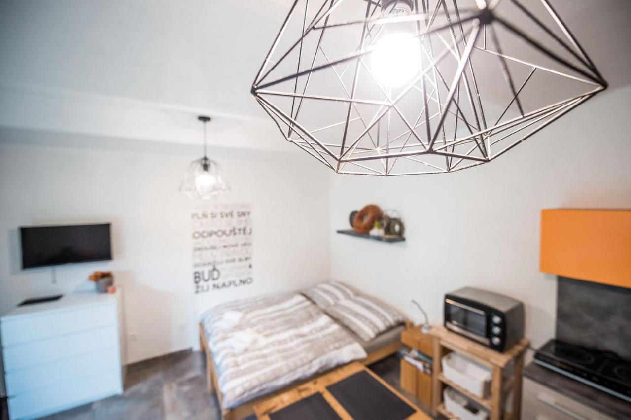 Apartman Ve Dvore Ratiskovice Luaran gambar