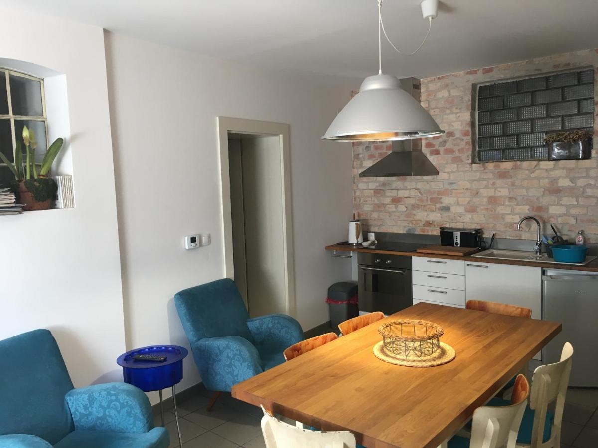 Apartman Ve Dvore Ratiskovice Luaran gambar