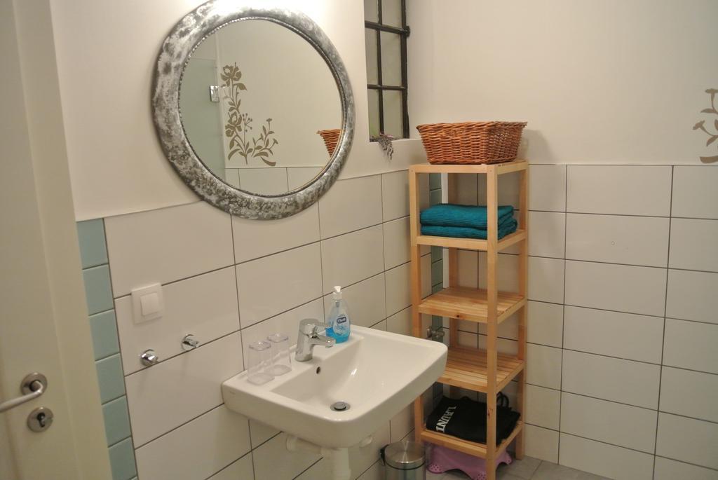 Apartman Ve Dvore Ratiskovice Bilik gambar